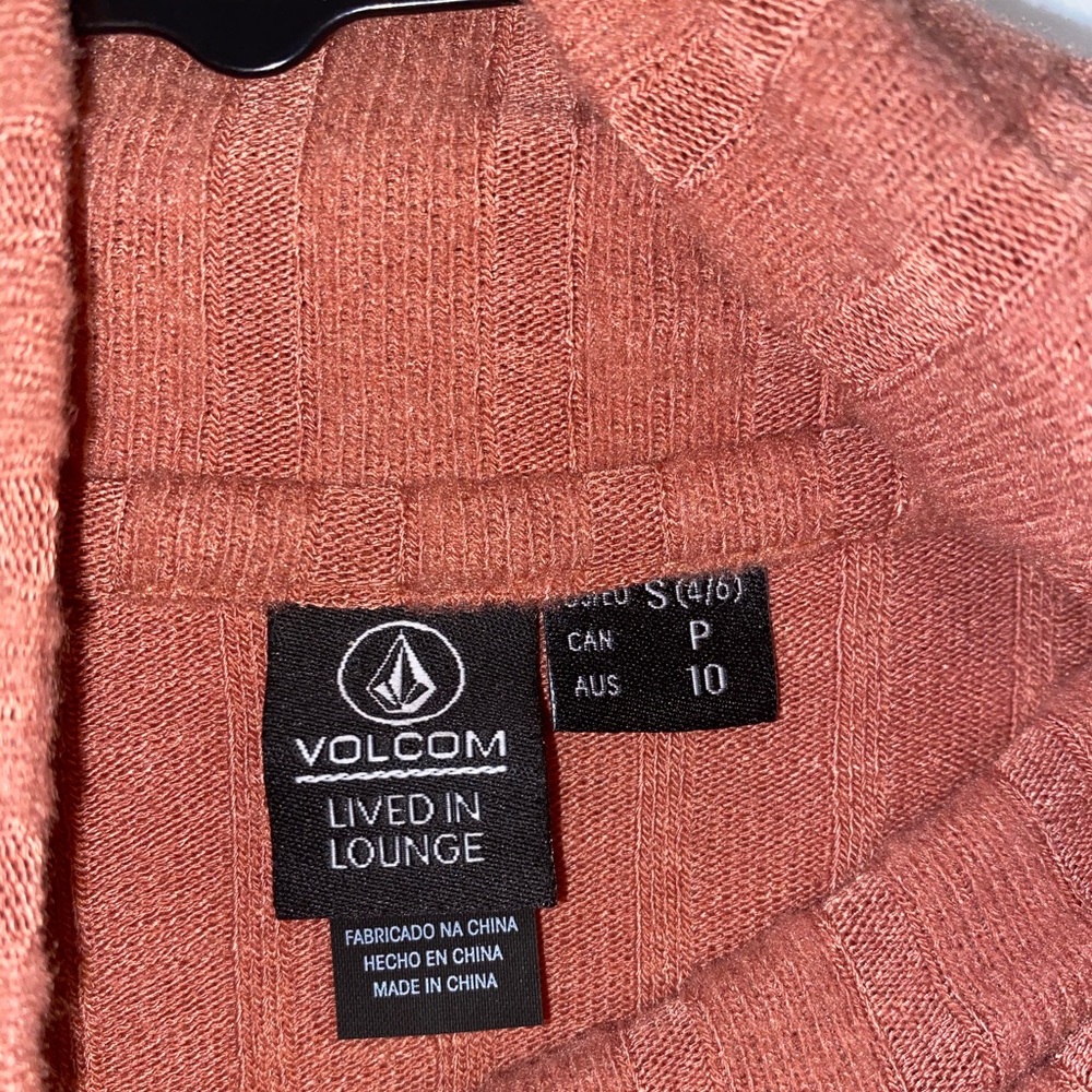 Volcom Turtle Neck - Picture 5 of 5
